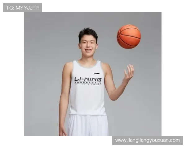 杨瀚森签约开拓者怀揣学习心态全力以赴开启职业新征程 杨瀚森签约开拓者怀揣学习心态全力以赴开启职业新征程